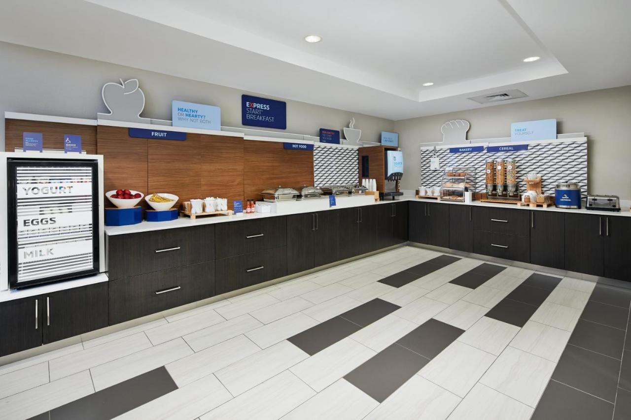Holiday Inn Express Hotel & Suites Pensacola-West Navy Base By Ihg Beach Haven Exterior photo